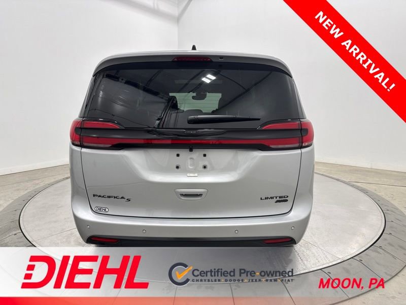 Used 2026 Chrysler Pacifica Limited w/ S Appearance Package AWD/4WD image 6