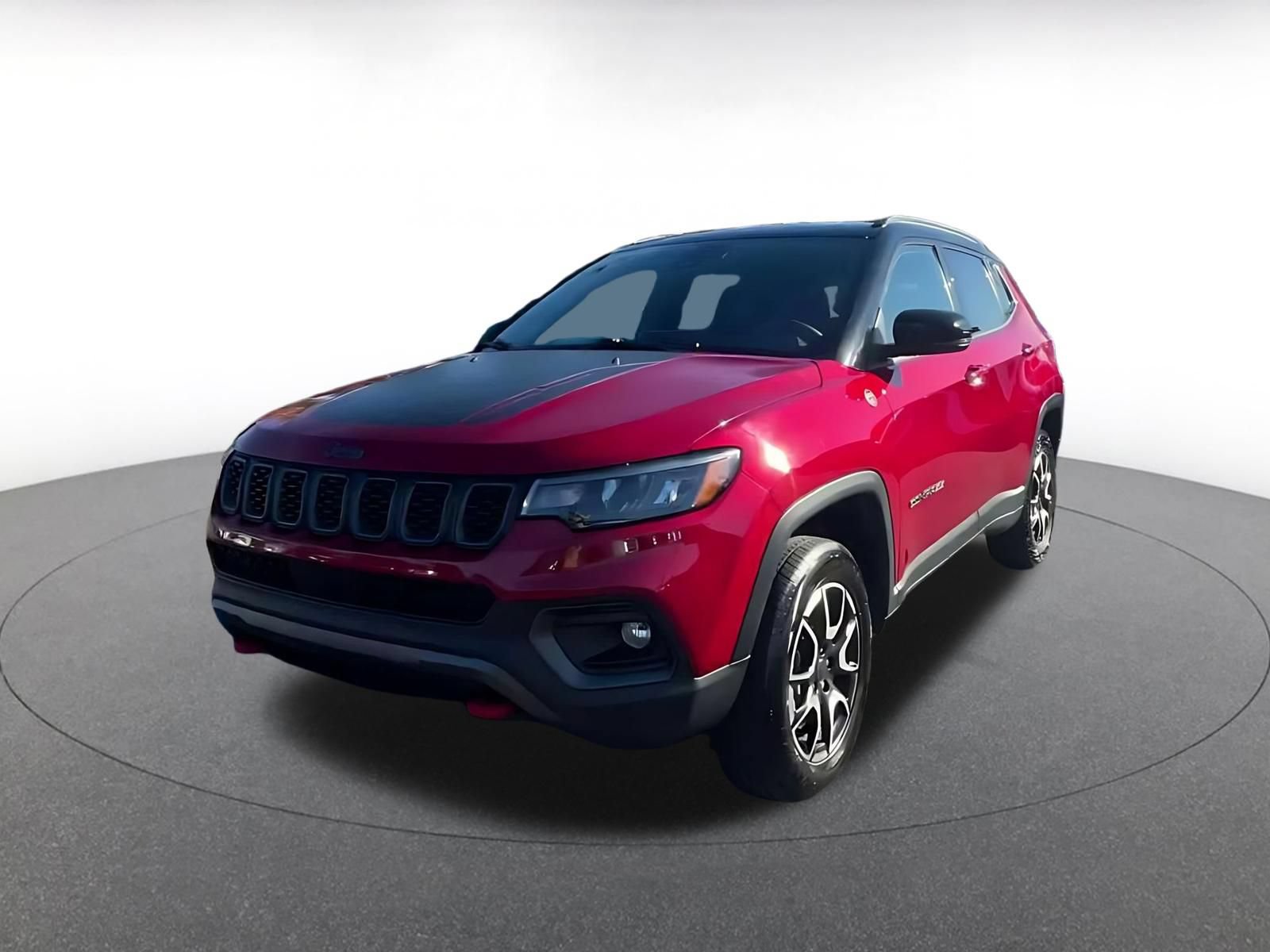 Used 2025 Jeep Compass Trailhawk AWD/4WD image 6