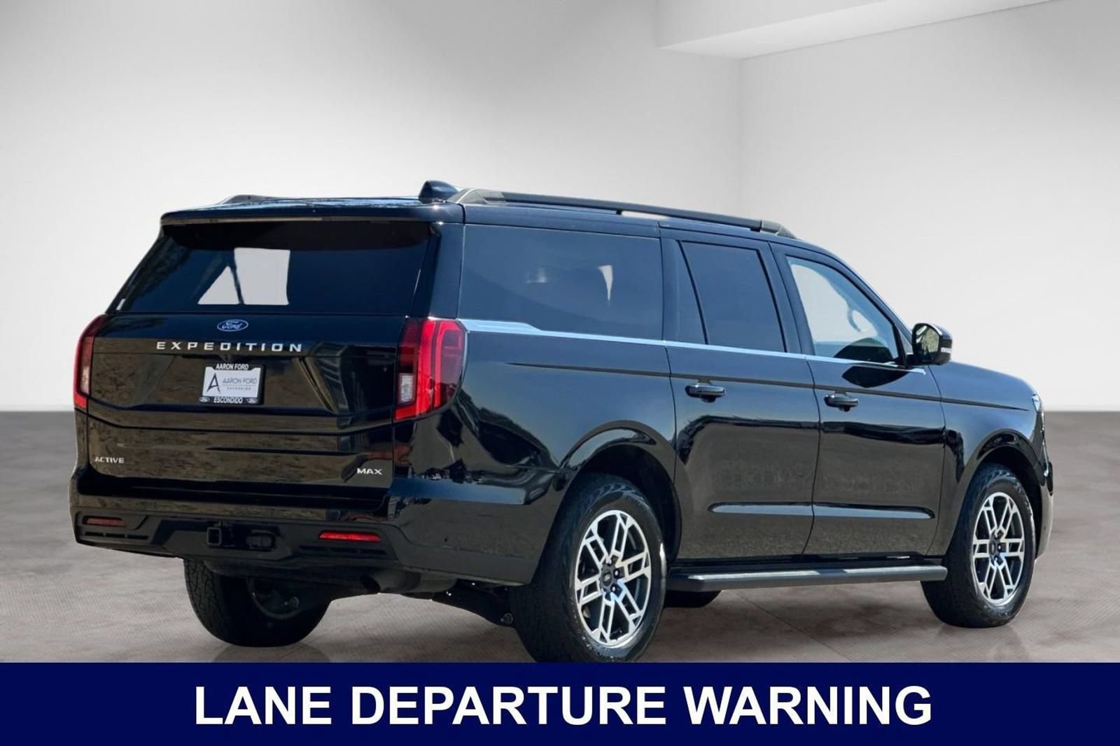 Used 2025 Ford Expedition Max Active AWD/4WD image 5