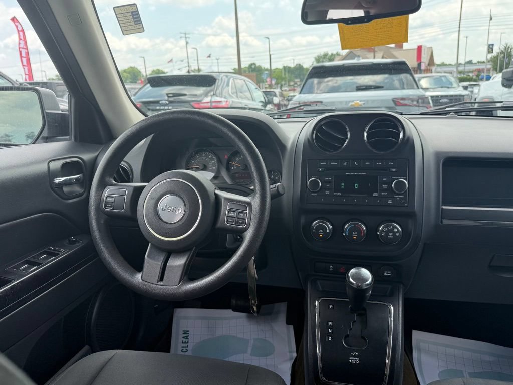Used 2016 Jeep Patriot Sport w/ Power Value Group AWD/4WD image 20