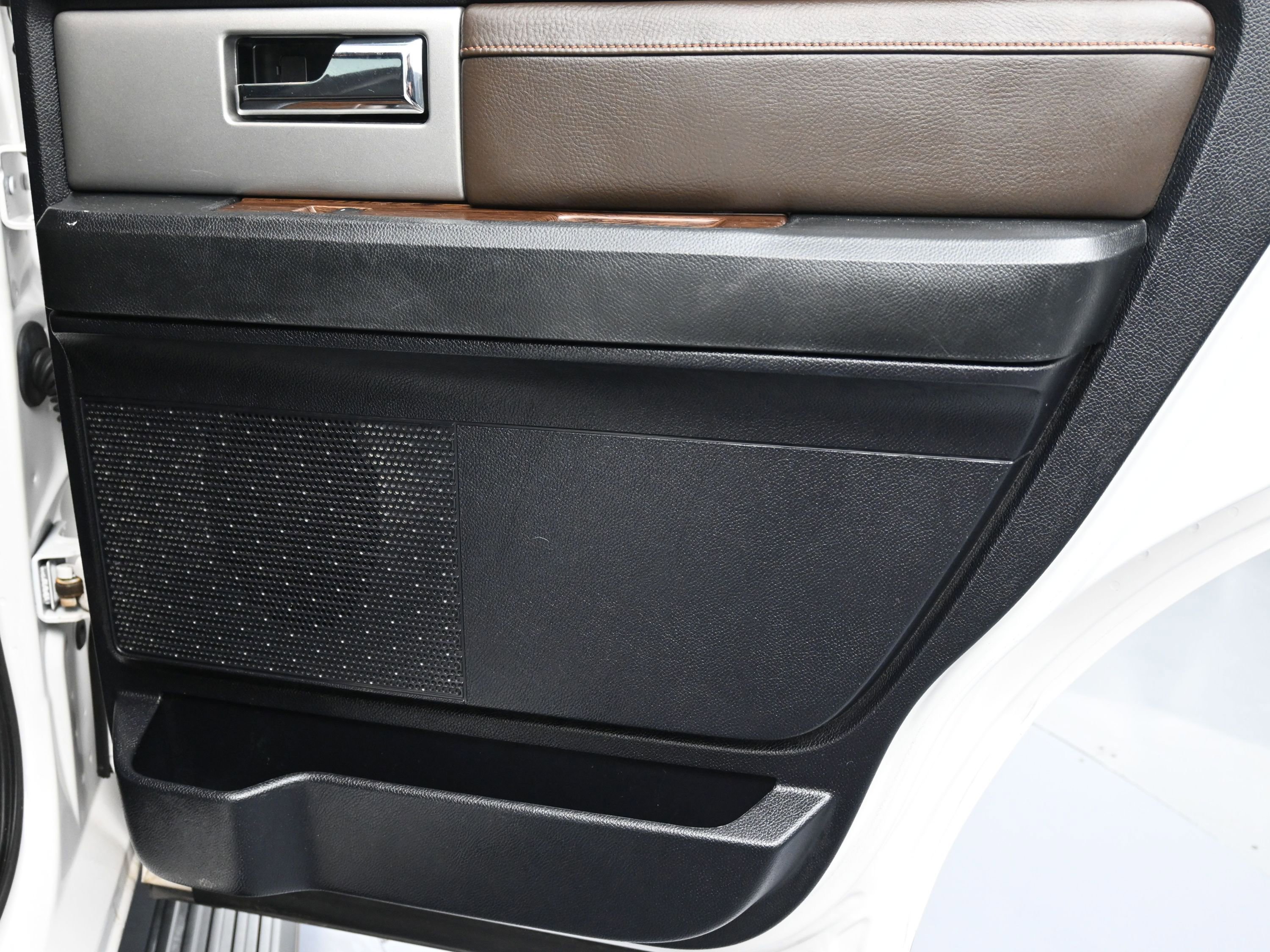 Used 2016 Ford Expedition King Ranch image 11