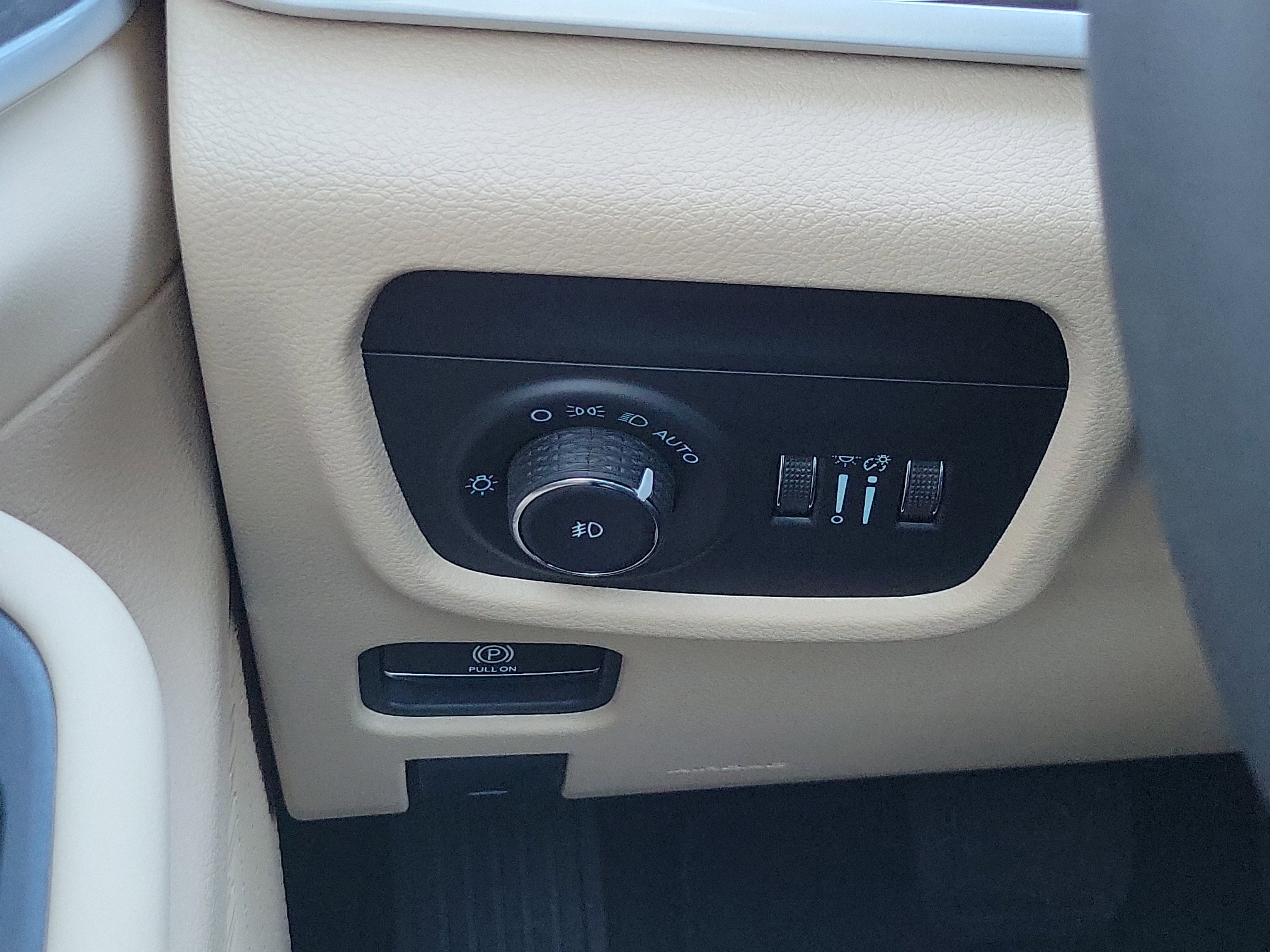 New 2026 Jeep Grand Cherokee L Limited image 12