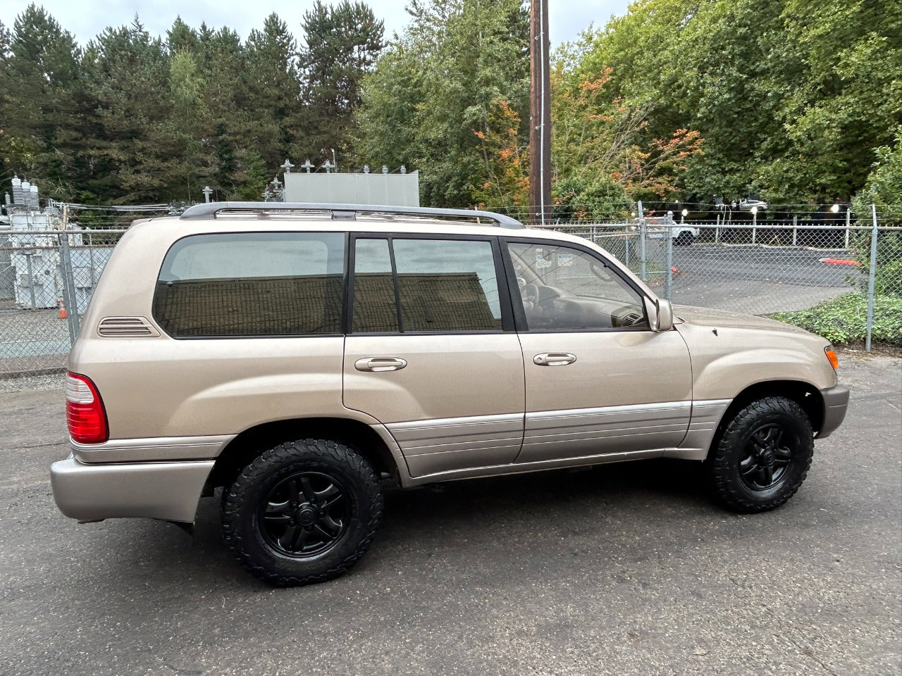 Used 1998 Lexus LX 470 4WD image 4