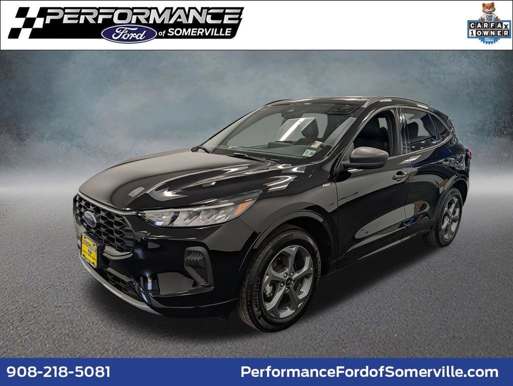 Used 2023 Ford Escape ST-Line w/ Tech Pack #1 AWD/4WD image 1
