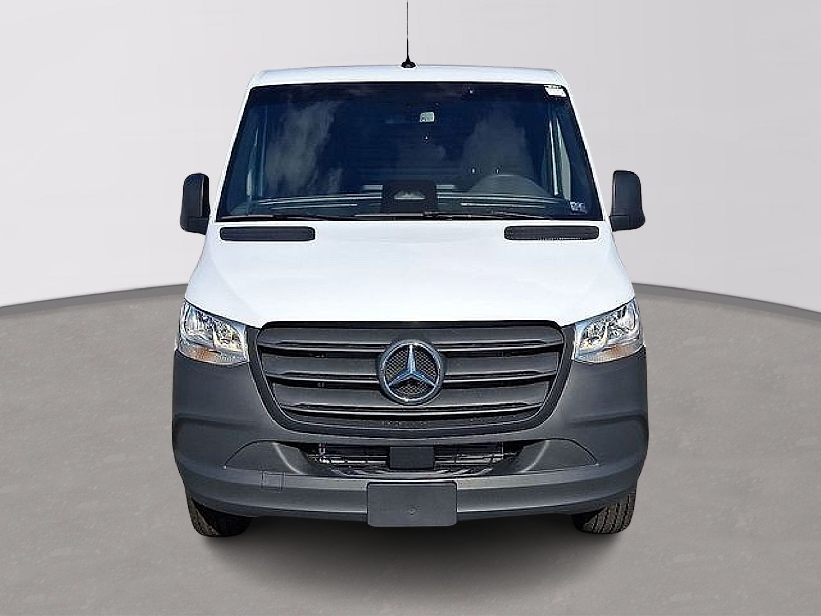 Used 2026 Mercedes-Benz Sprinter 2500 image 2