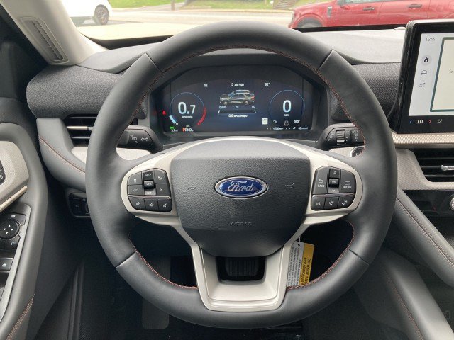 New 2026 Ford Explorer Active w/ Active Comfort Package AWD/4WD image 11