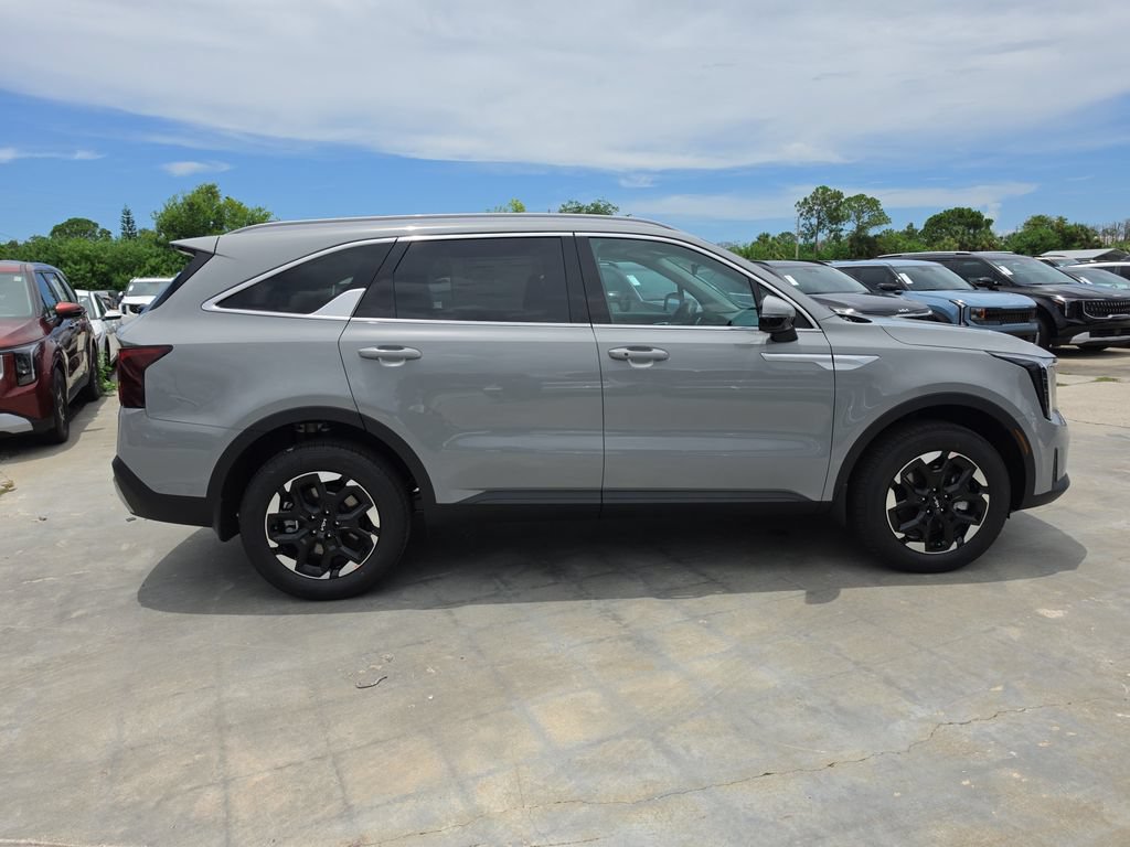 New 2026 Kia Sorento S AWD/4WD image 9