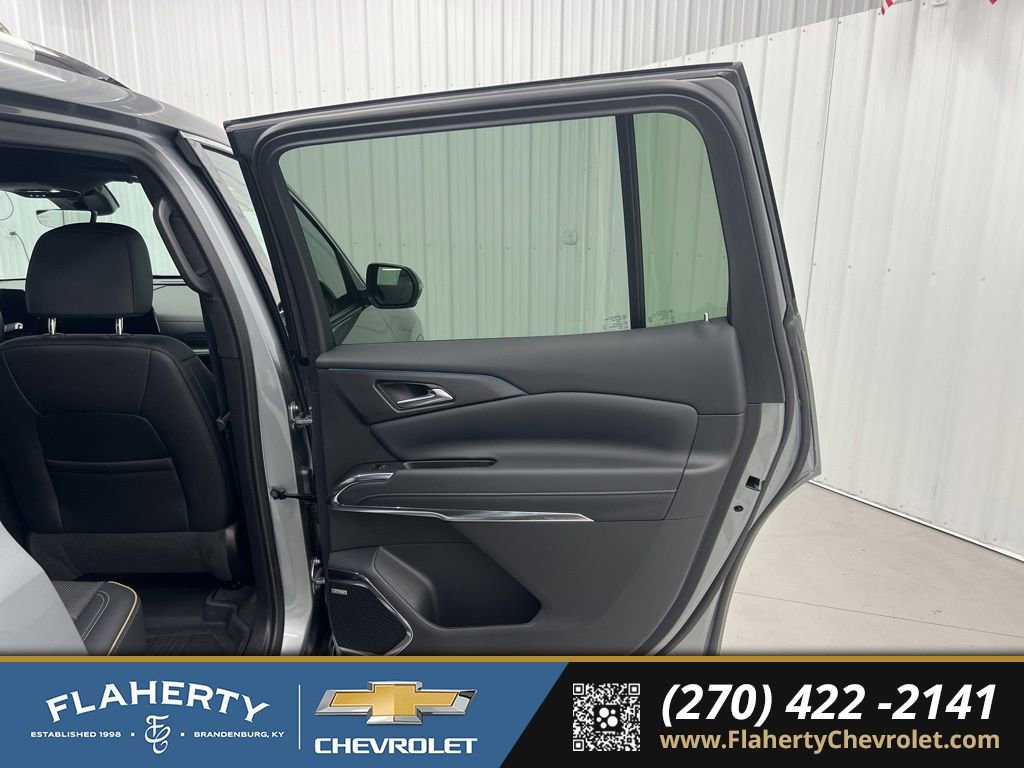 Used 2025 Chevrolet Traverse High Country w/ LPO, Floor Liner Package image 12