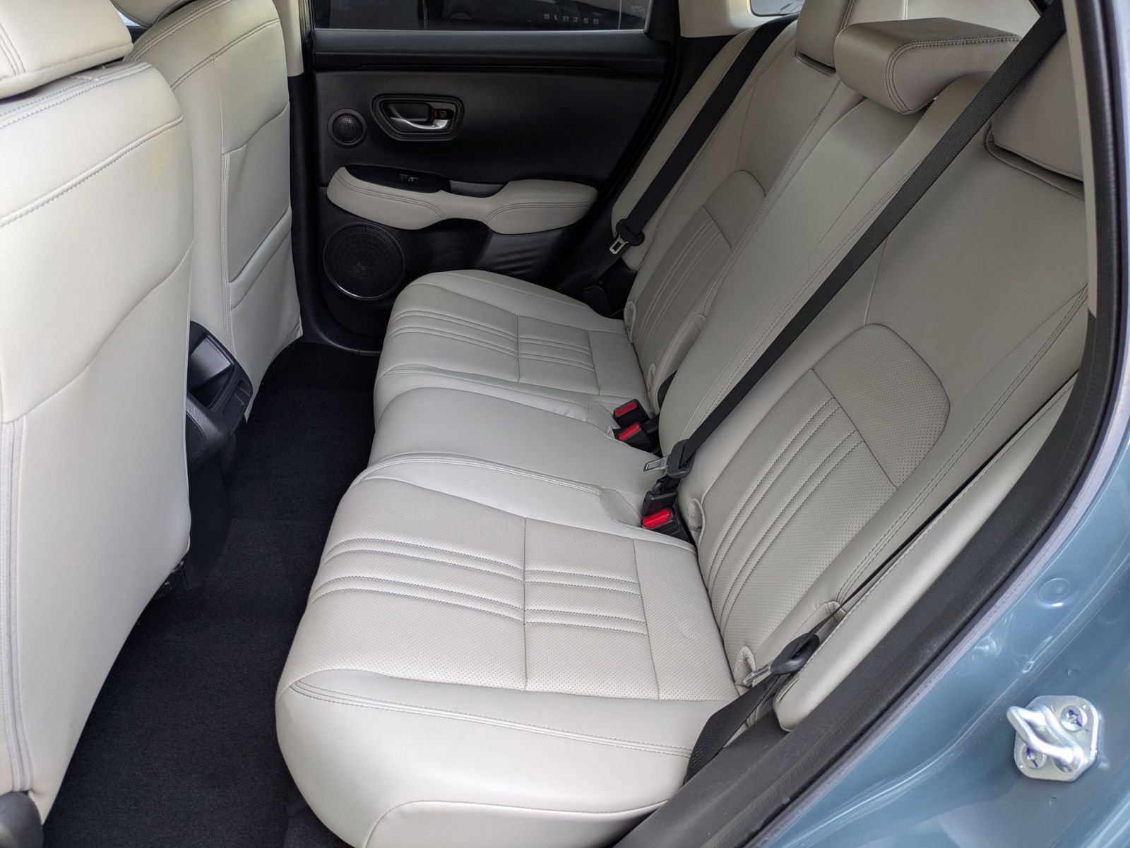 Used 2025 Honda HR-V EX-L image 24