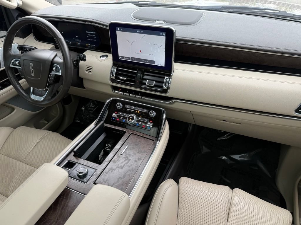 Used 2019 Lincoln Navigator Reserve AWD/4WD image 32