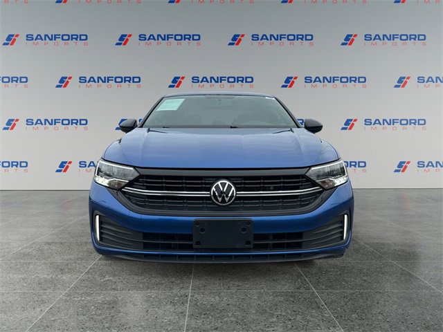 Used 2022 Volkswagen Jetta Sport image 8