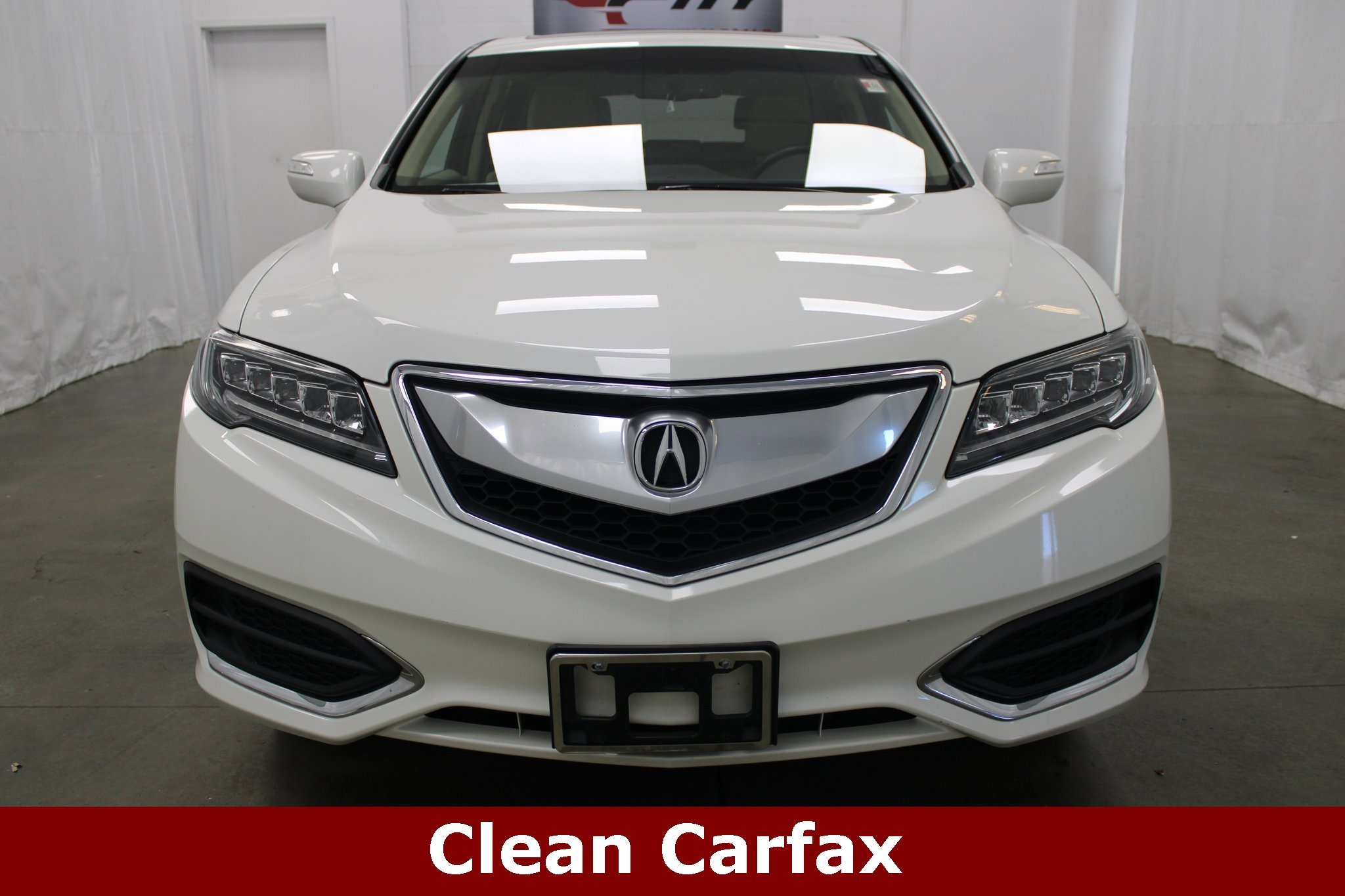 Used 2017 Acura RDX FWD image 2