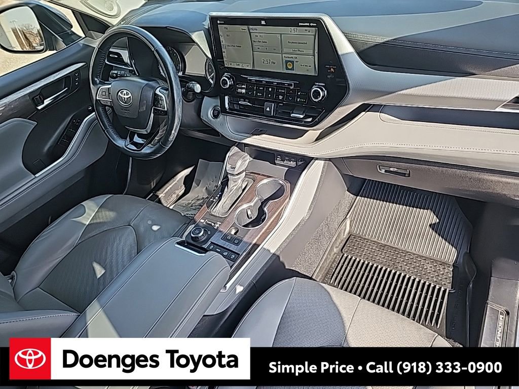 Used 2022 Toyota Highlander Platinum image 24