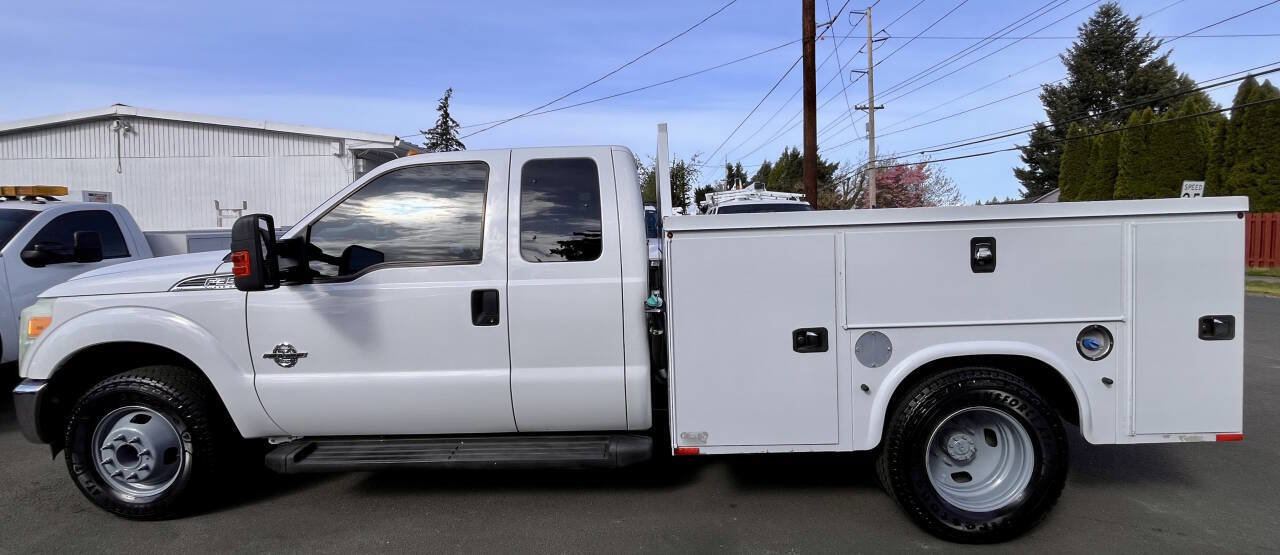 Used 2015 Ford F350 XLT image 2