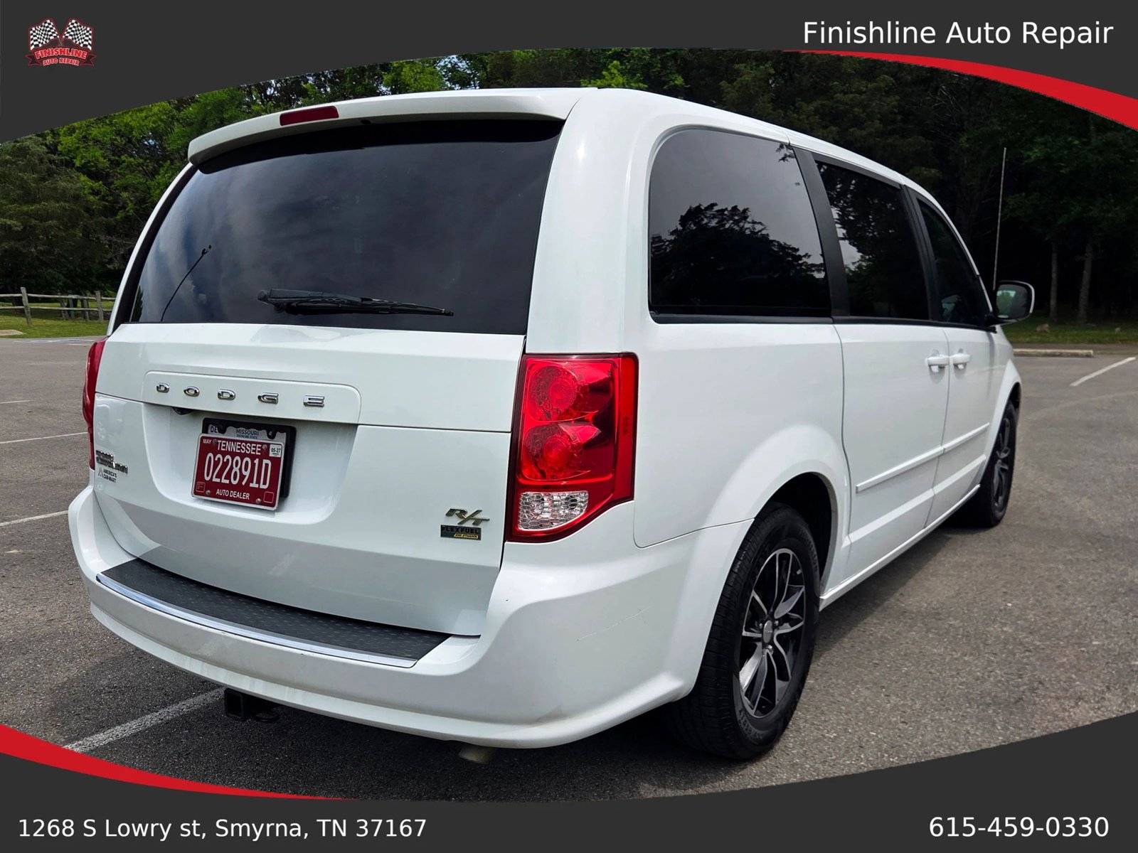Used 2015 Dodge Grand Caravan R/T FWD image 3
