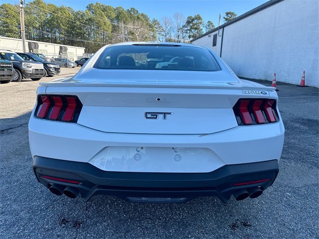Used 2025 Ford Mustang GT Premium image 15