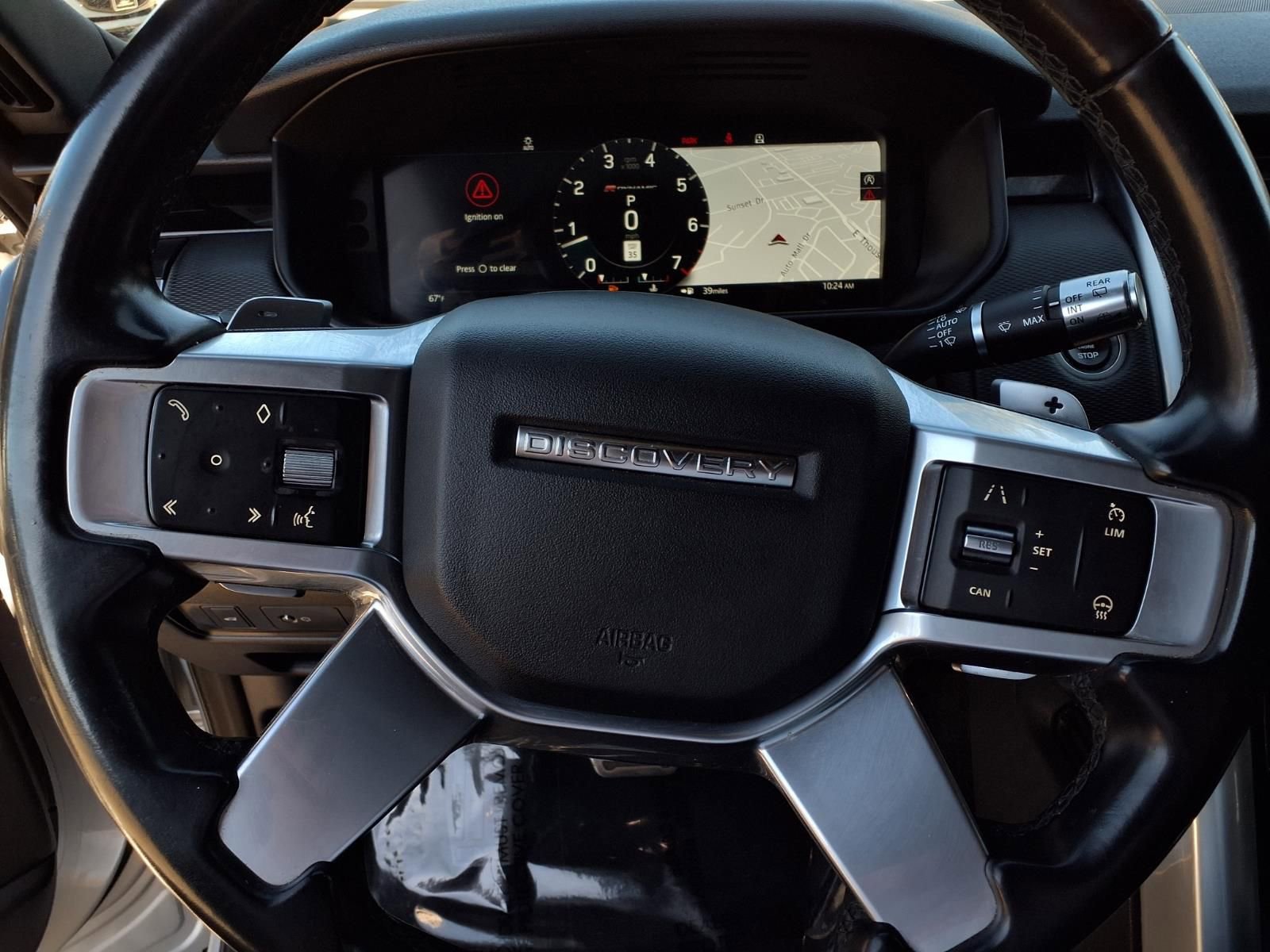 Used 2022 Land Rover Discovery S R-Dynamic image 9