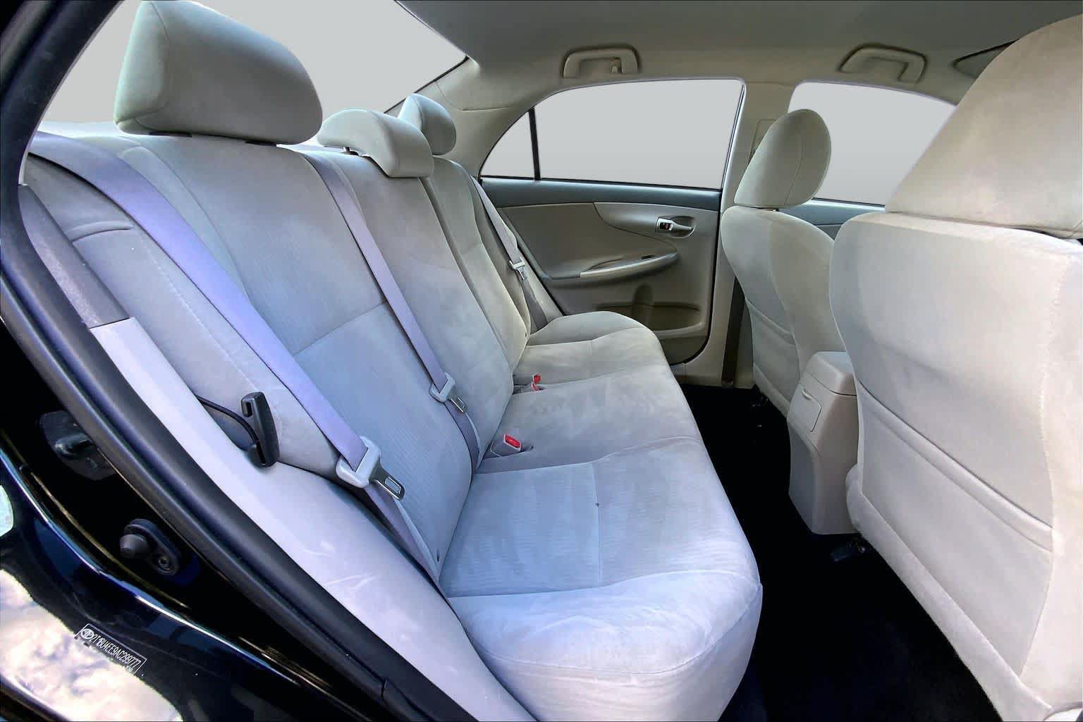 Used 2010 Toyota Corolla LE w/ All Weather Guard Pkg FWD image 19