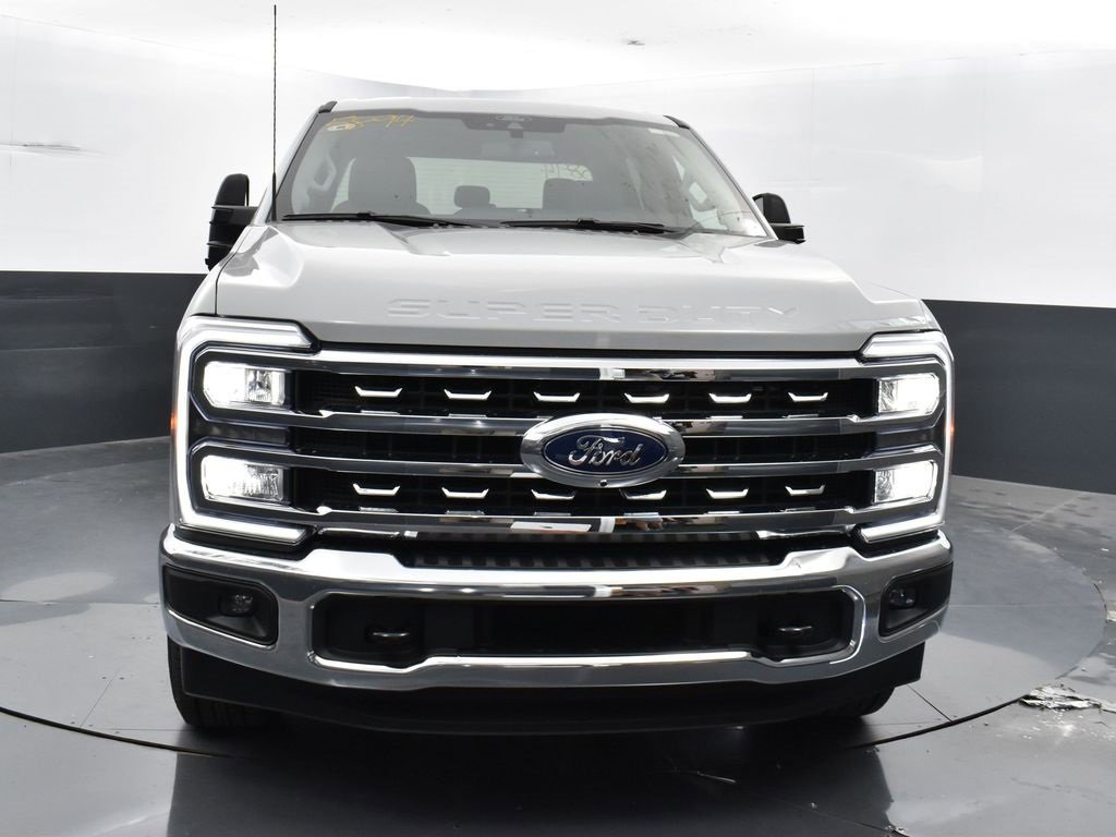 New 2026 Ford F250 XLT w/ XLT Premium Package image 3