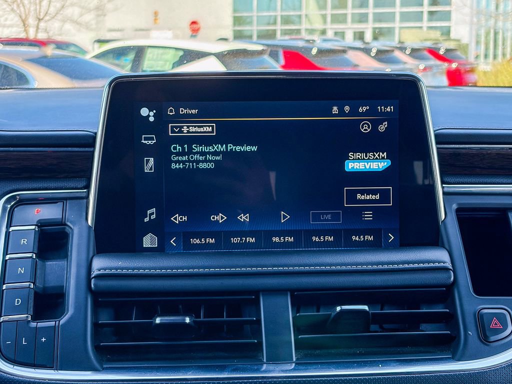 Used 2023 Chevrolet Suburban Premier image 18