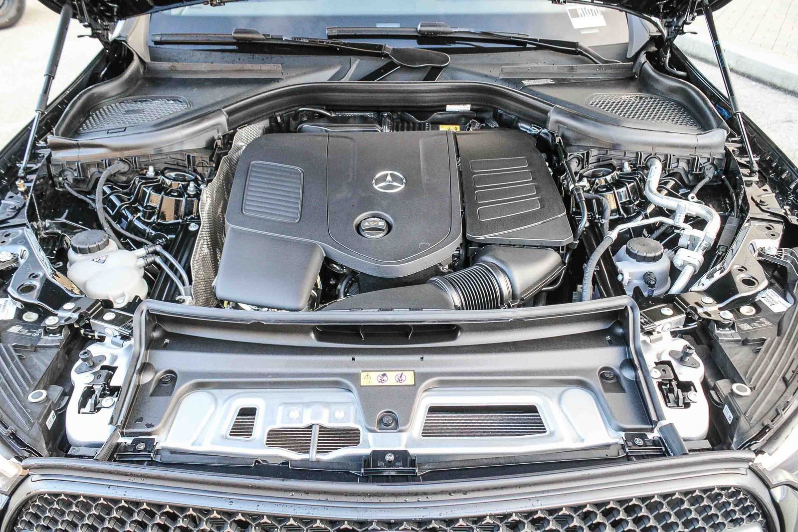 New 2026 Mercedes-Benz GLC 300 4MATIC image 23