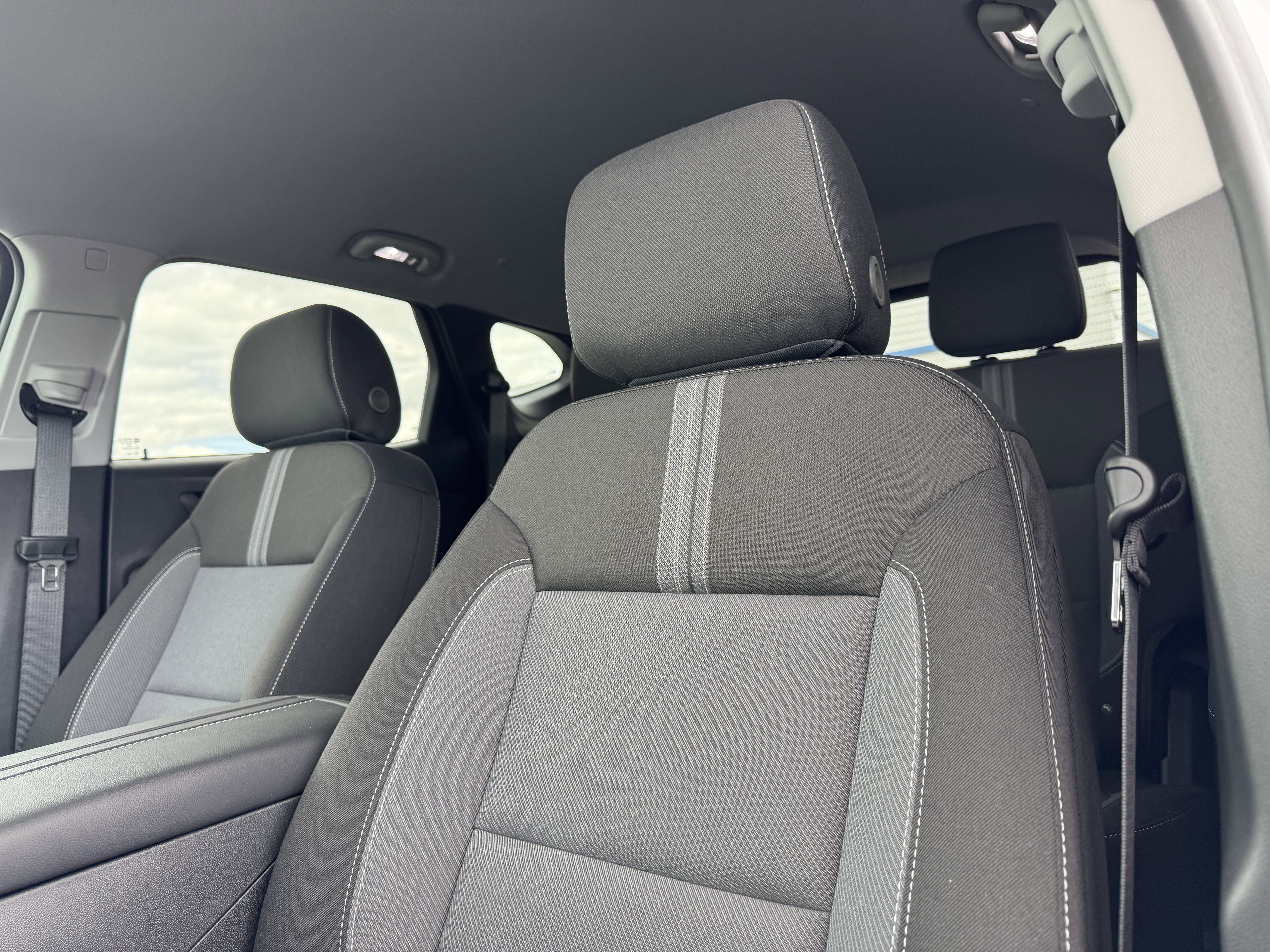 New 2025 Chevrolet Blazer LT w/ Midnight/Sport Edition image 12