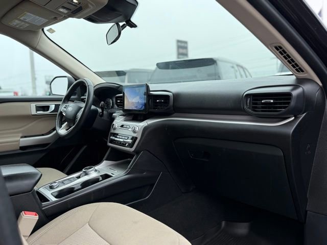 Certified 2024 Ford Explorer XLT AWD/4WD image 16