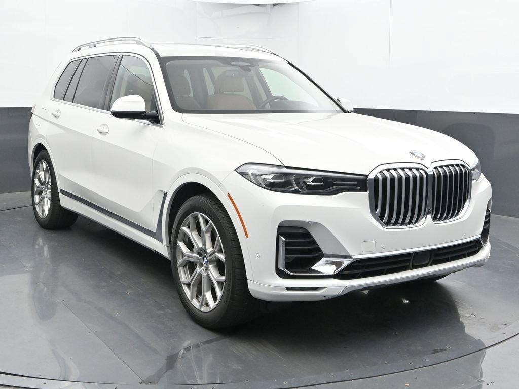 Used 2022 BMW X7 xDrive40i w/ Executive Package AWD/4WD image 2