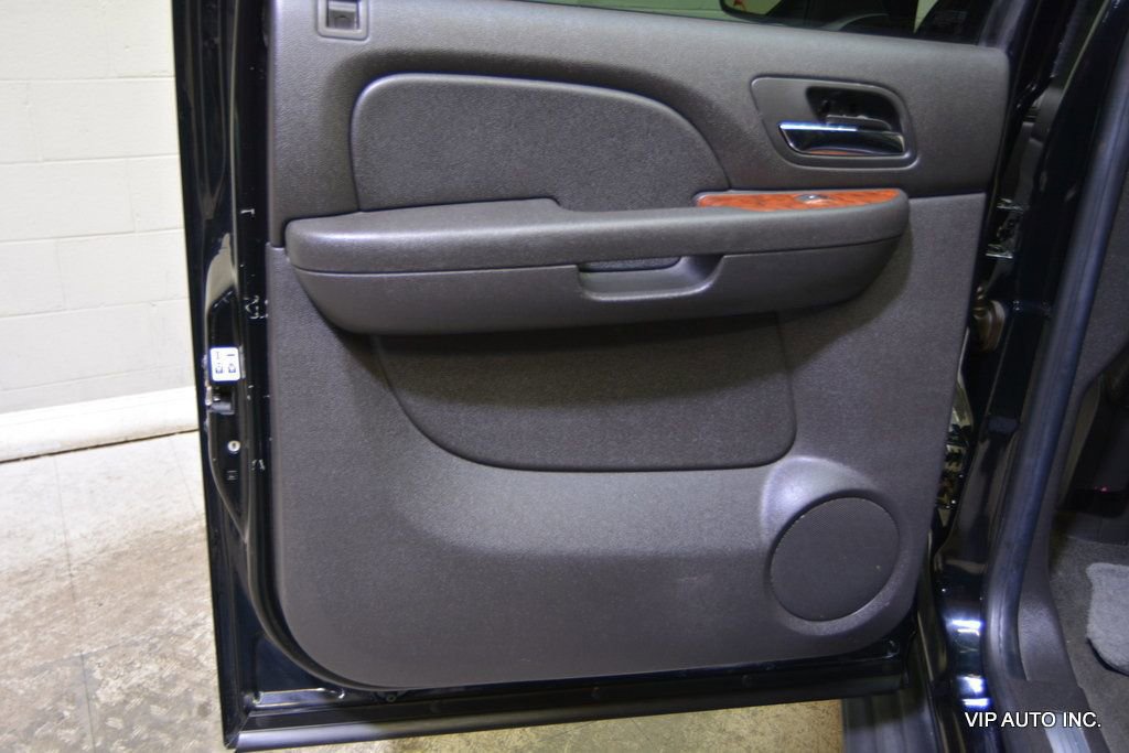 Used 2007 Chevrolet Avalanche LT w/ LT Preferred Equipment Group image 10