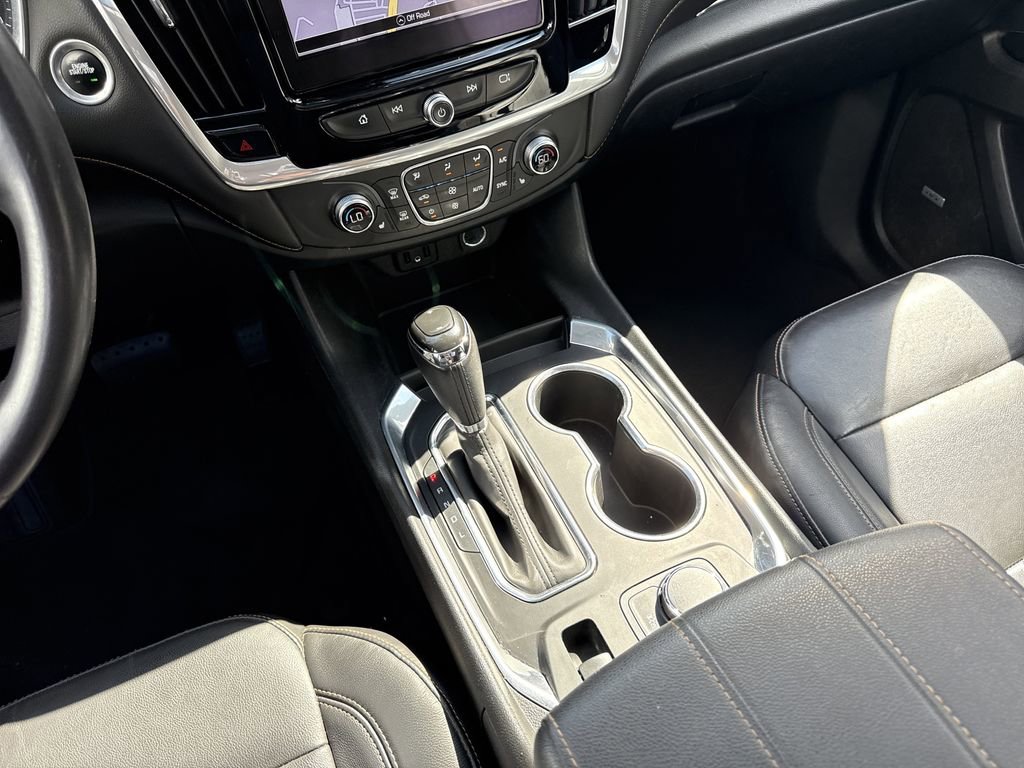 Used 2019 Chevrolet Traverse LT w/ LT Premium Package AWD/4WD image 15
