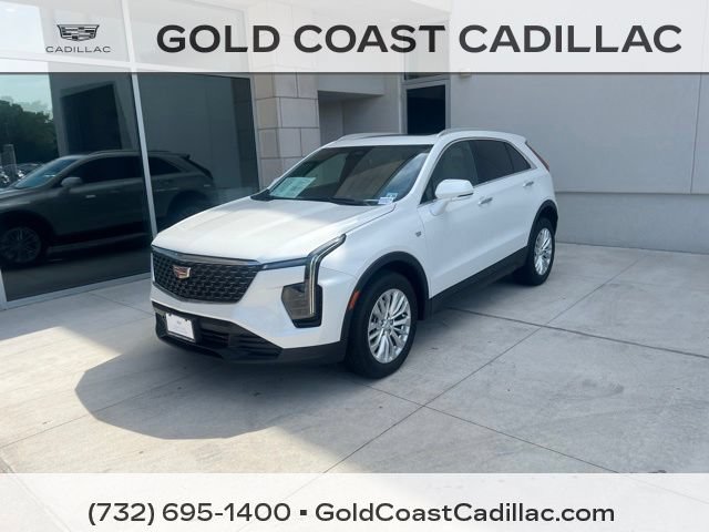Certified 2024 Cadillac XT4 Luxury w/ Cold Weather Package AWD/4WD image 1