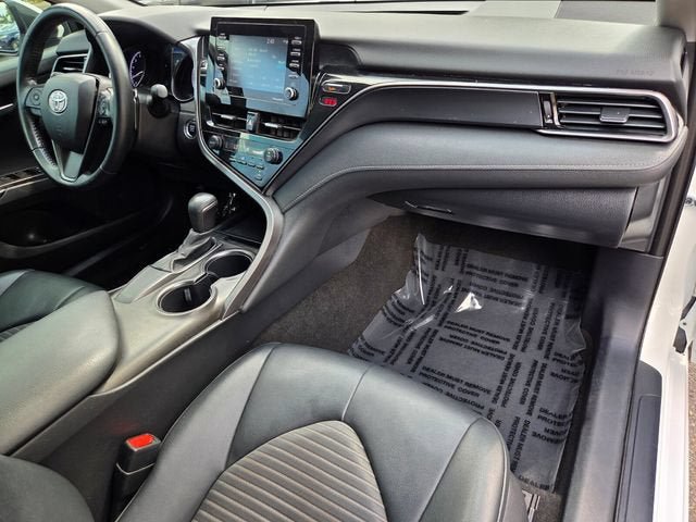 Used 2021 Toyota Camry SE w/ Convenience Package FWD image 20