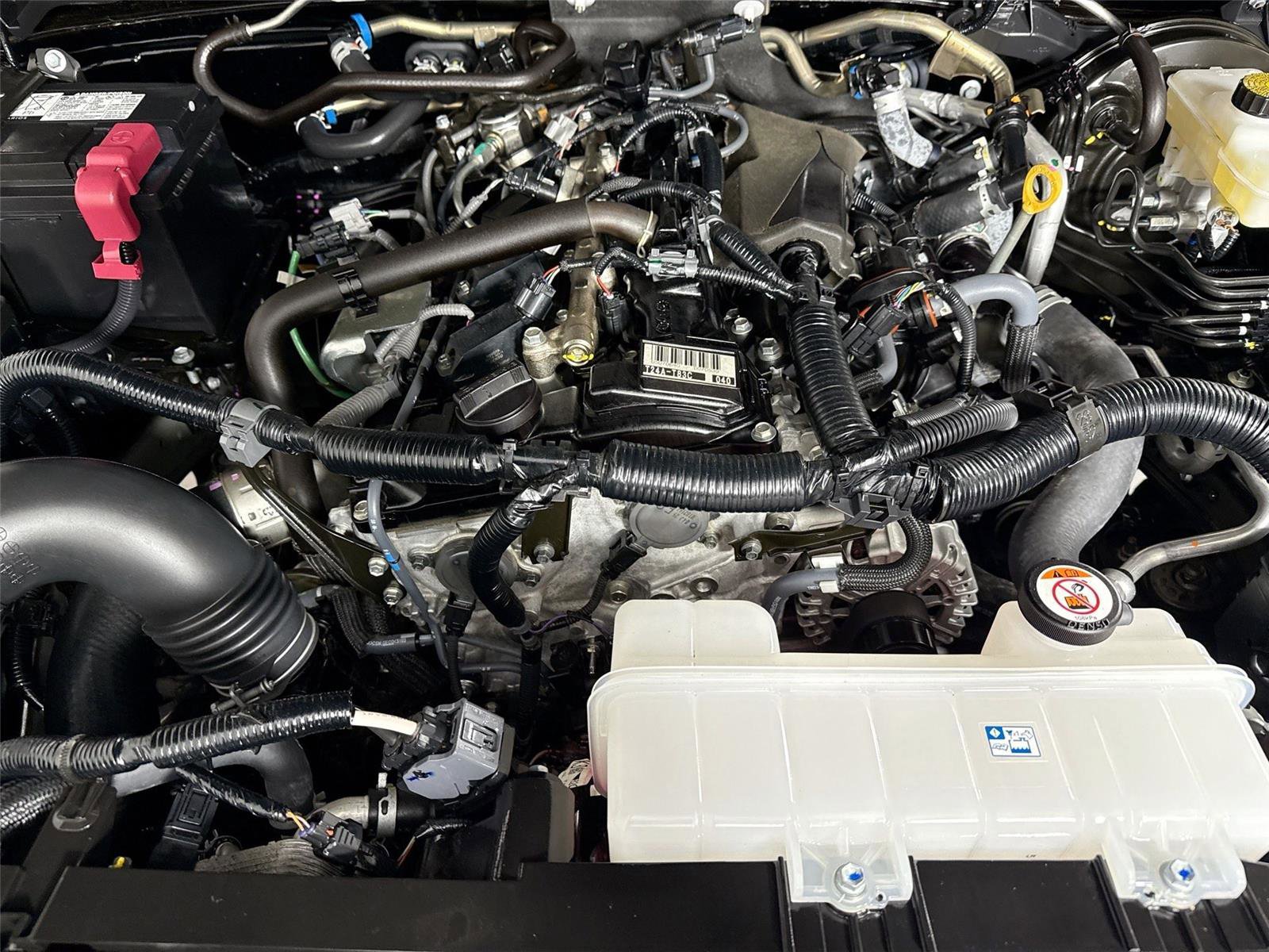 Certified 2025 Toyota Tacoma TRD Off-Road image 38