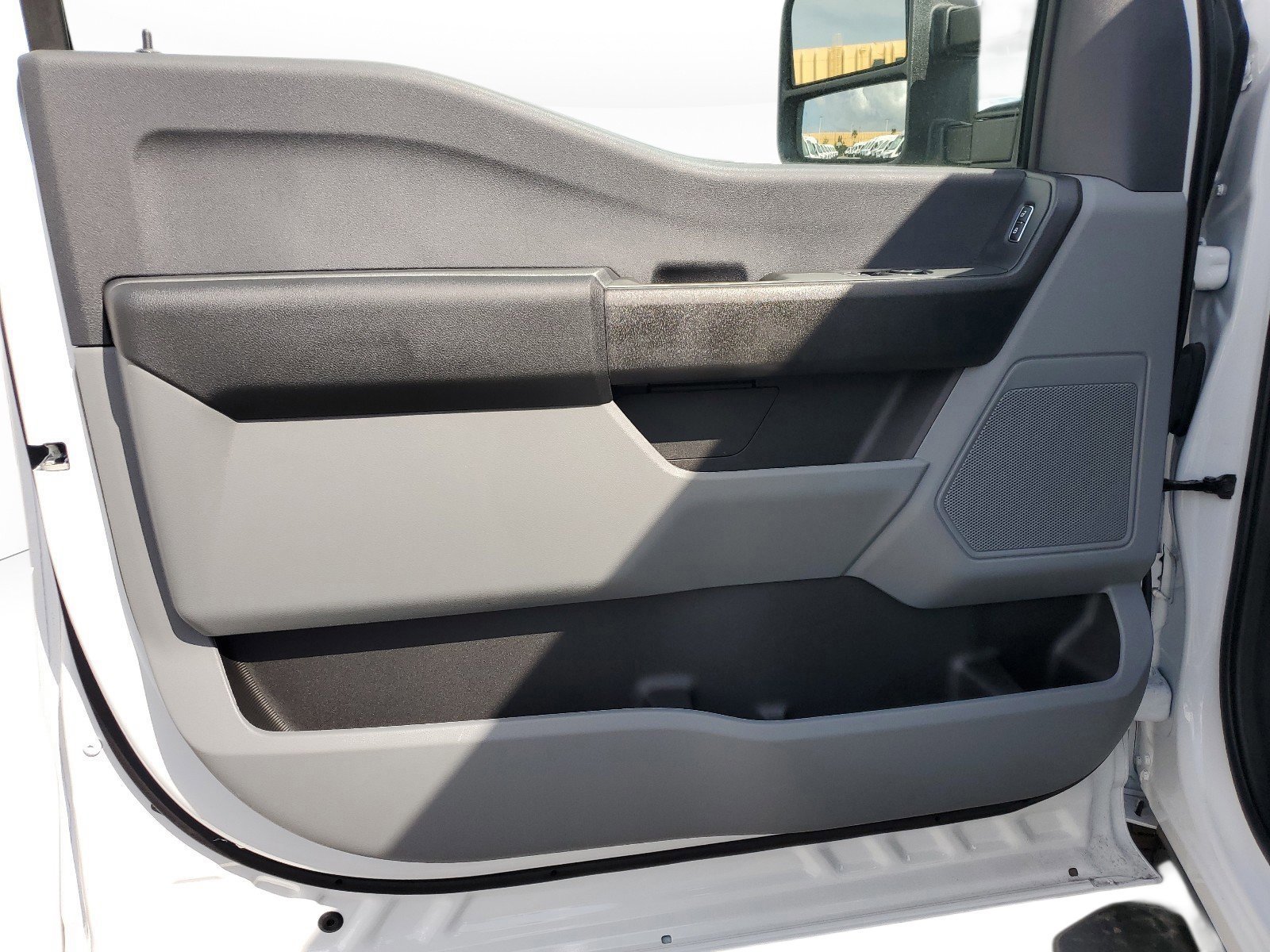 New 2024 Ford F350 XL w/ XL Chrome Package image 9