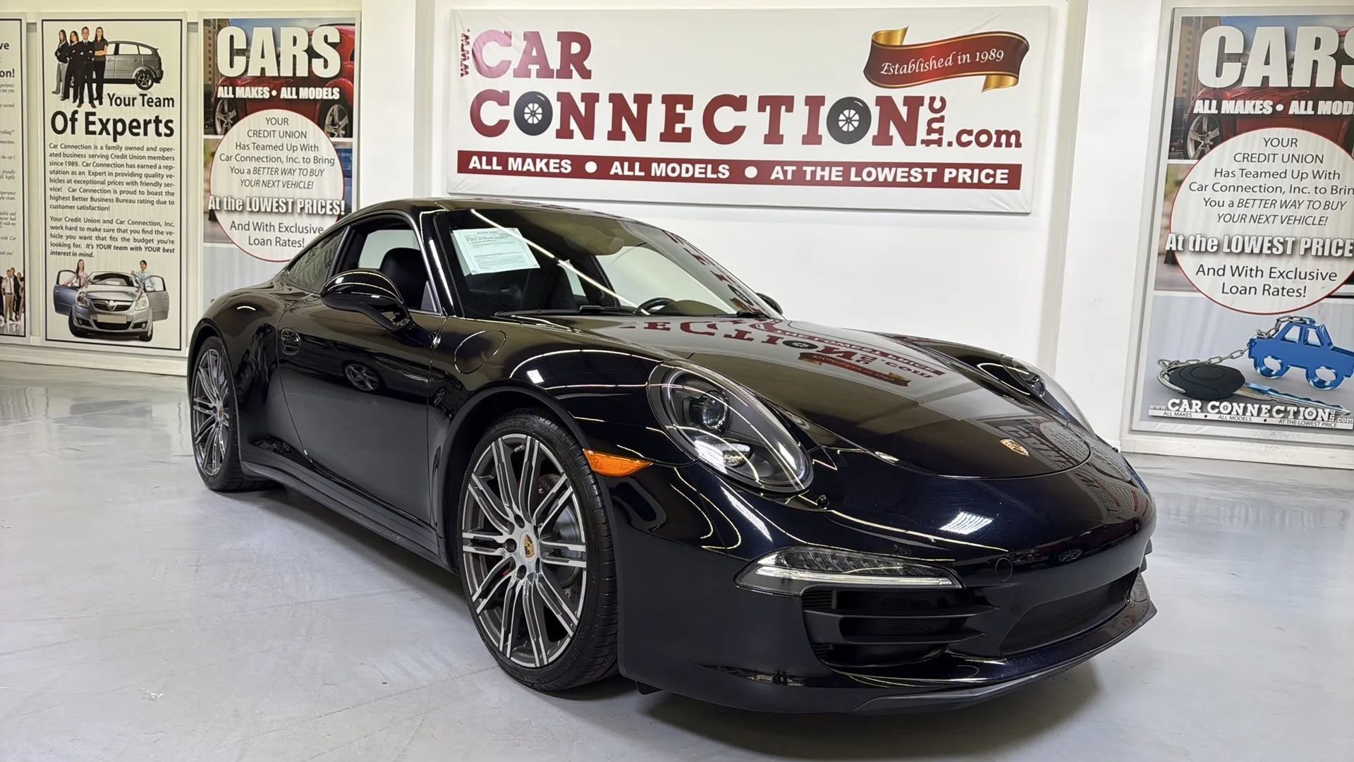 Used 2015 Porsche 911 Carrera 4S AWD/4WD image 2