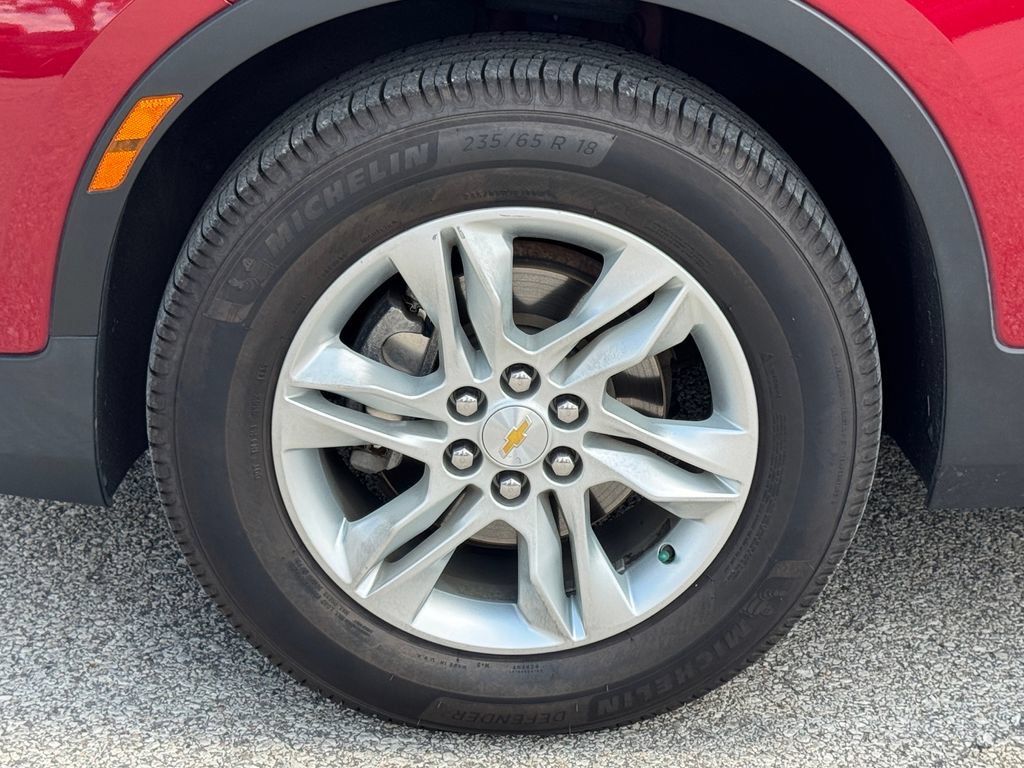 Used 2019 Chevrolet Blazer LT FWD image 34