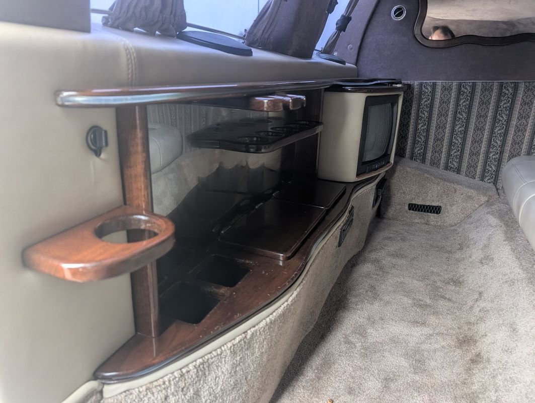 Used 1999 Lincoln Town Car Executive image 31