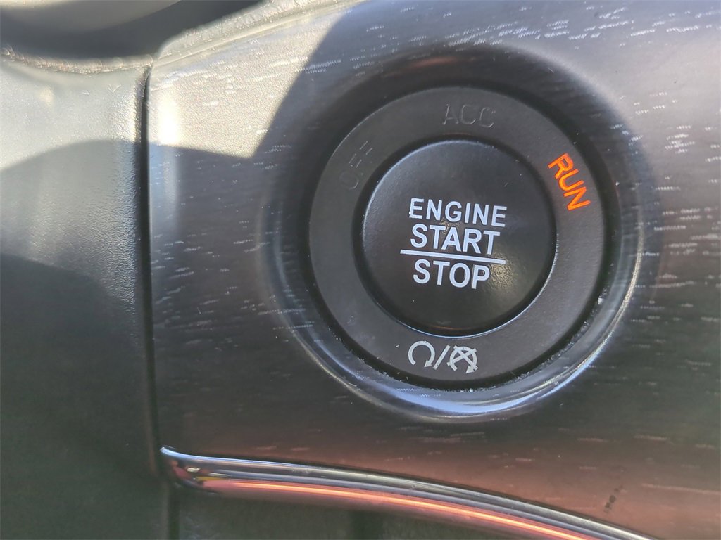 Used 2018 Jeep Grand Cherokee Limited image 33