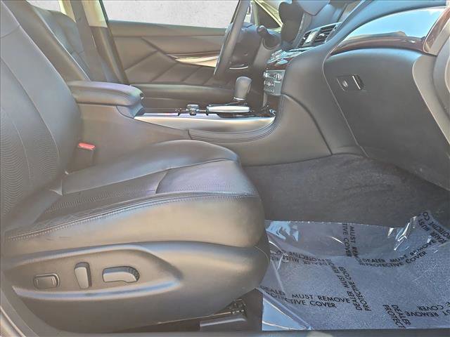 Used 2015 INFINITI Q70 L 3.7 image 22