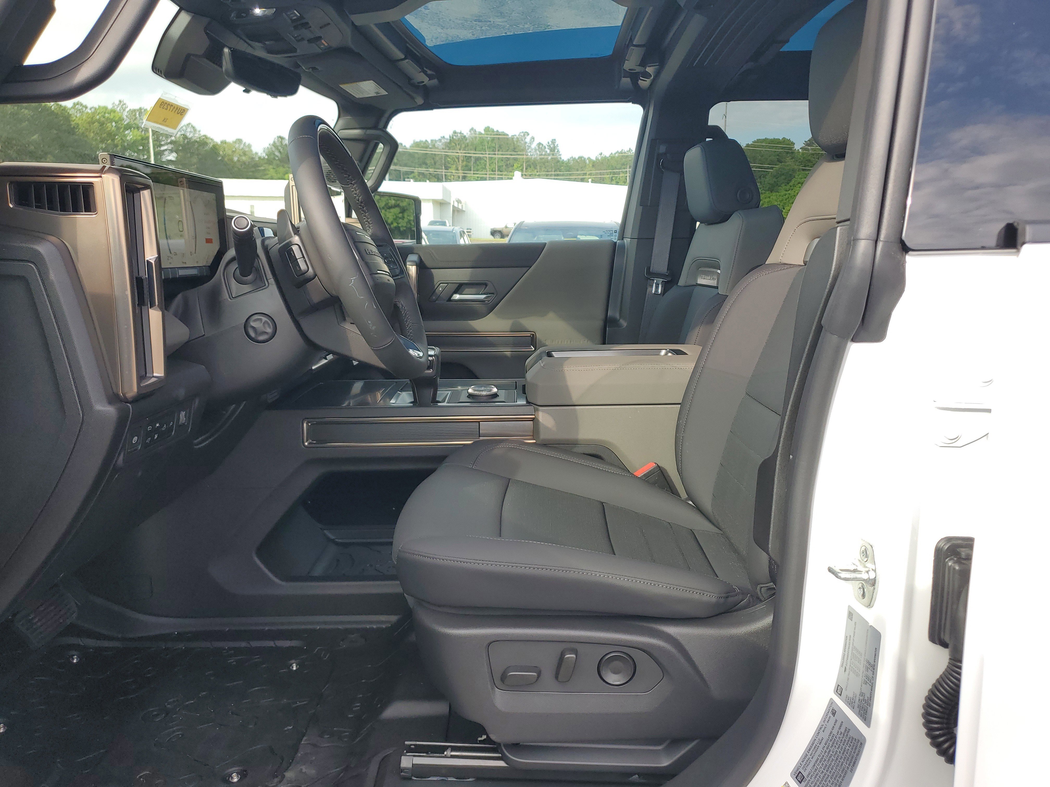 New 2025 GMC Hummer EV 2X image 18