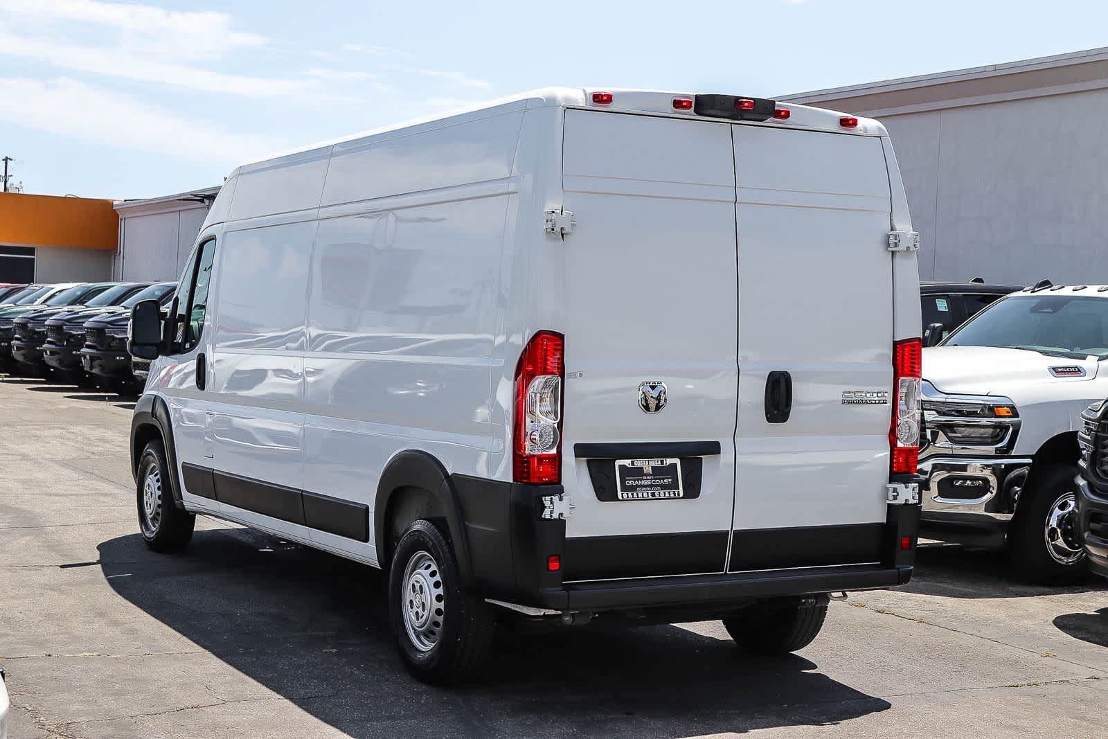 Used 2024 RAM ProMaster 2500 w/ Convenience Group FWD image 6