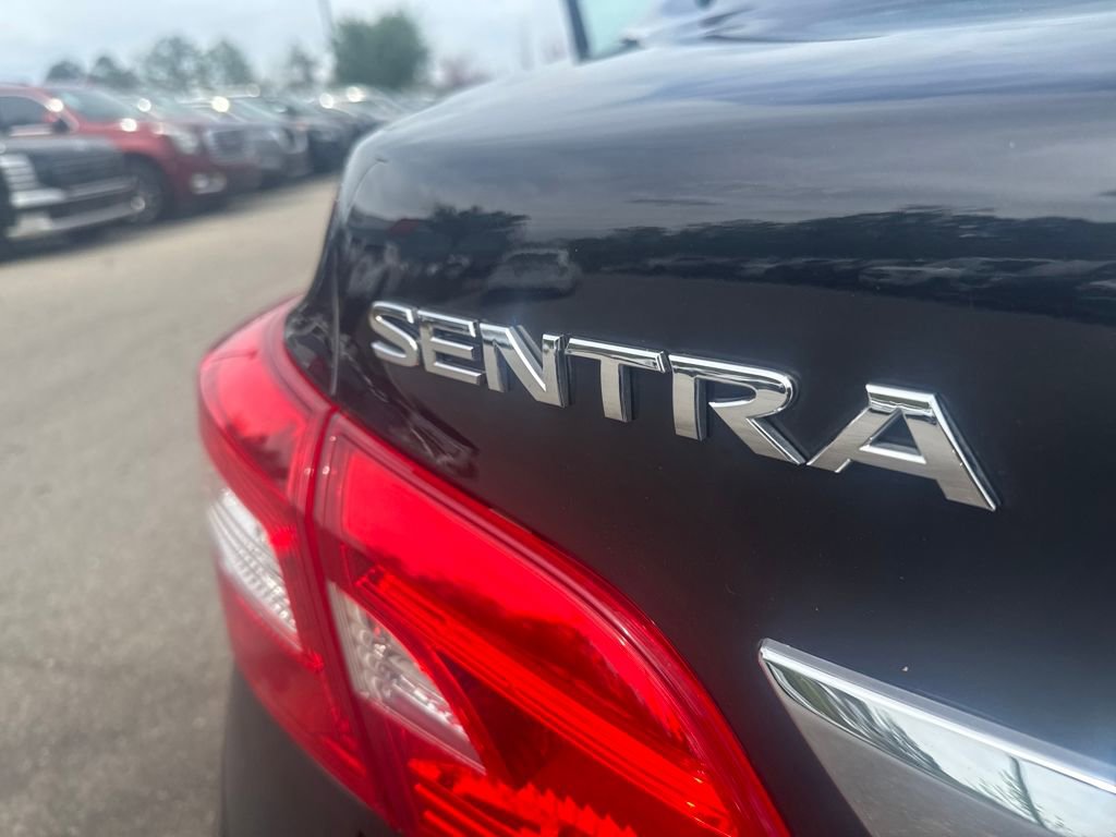 Used 2019 Nissan Sentra S image 40