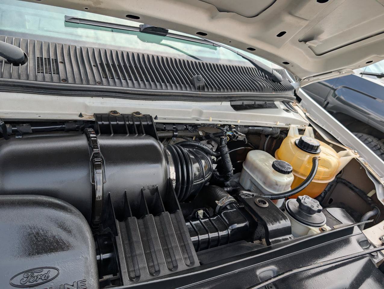 Used 2013 Ford E-350 and Econoline 350 XLT RWD image 27