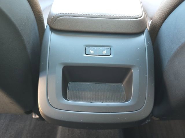 Certified 2023 Volvo XC60 B5 Plus w/ Climate Package image 23