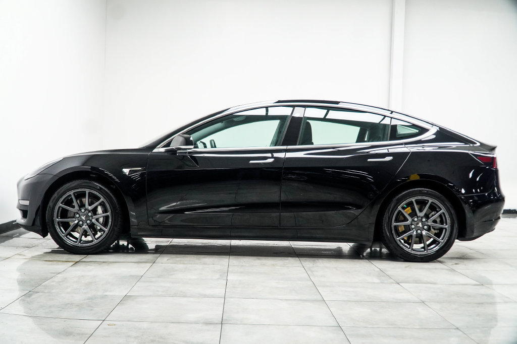 Used 2019 Tesla Model 3 Mid Range RWD image 11