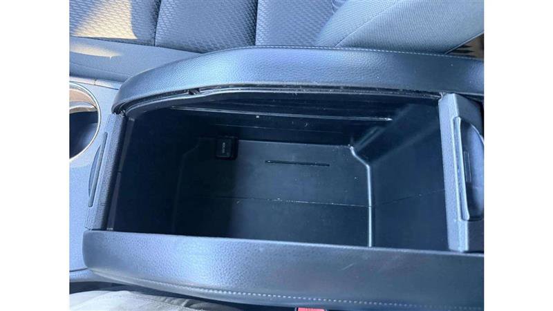 Used 2018 Toyota Highlander LE image 37