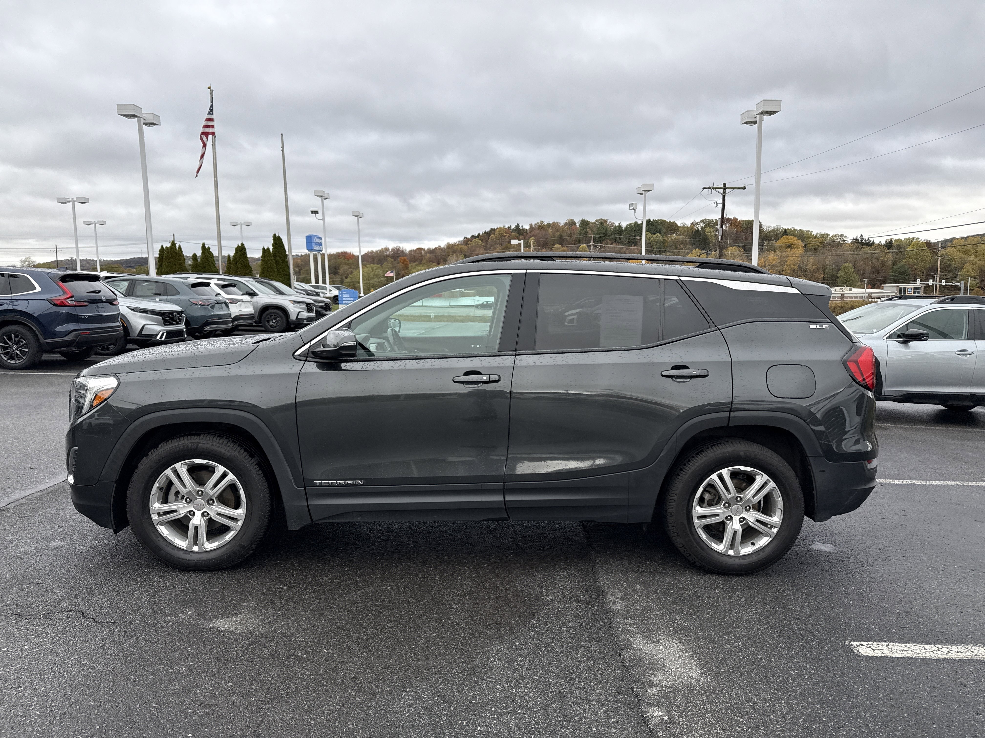 Used 2018 GMC Terrain SLE w/ Driver Convenience Package image 6