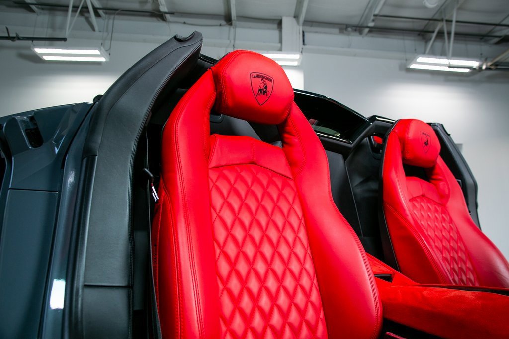 Used 2013 Lamborghini Aventador LP 700-4 image 45