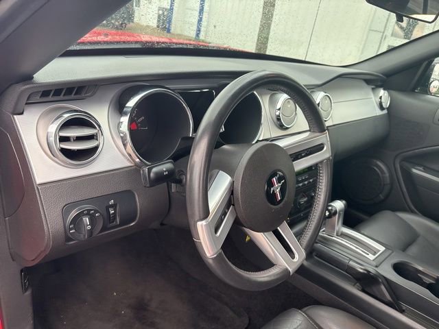 Used 2006 Ford Mustang Convertible image 8