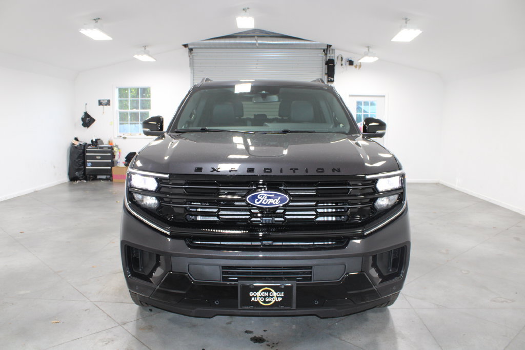 New 2027 Ford Expedition Max Platinum w/ Stealth Performance Package AWD/4WD image 2